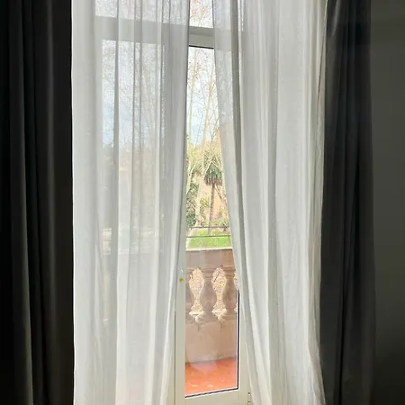 Lucia's Suites, Charming In Apartament Rzym