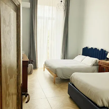 Lucia's Suites, Charming In